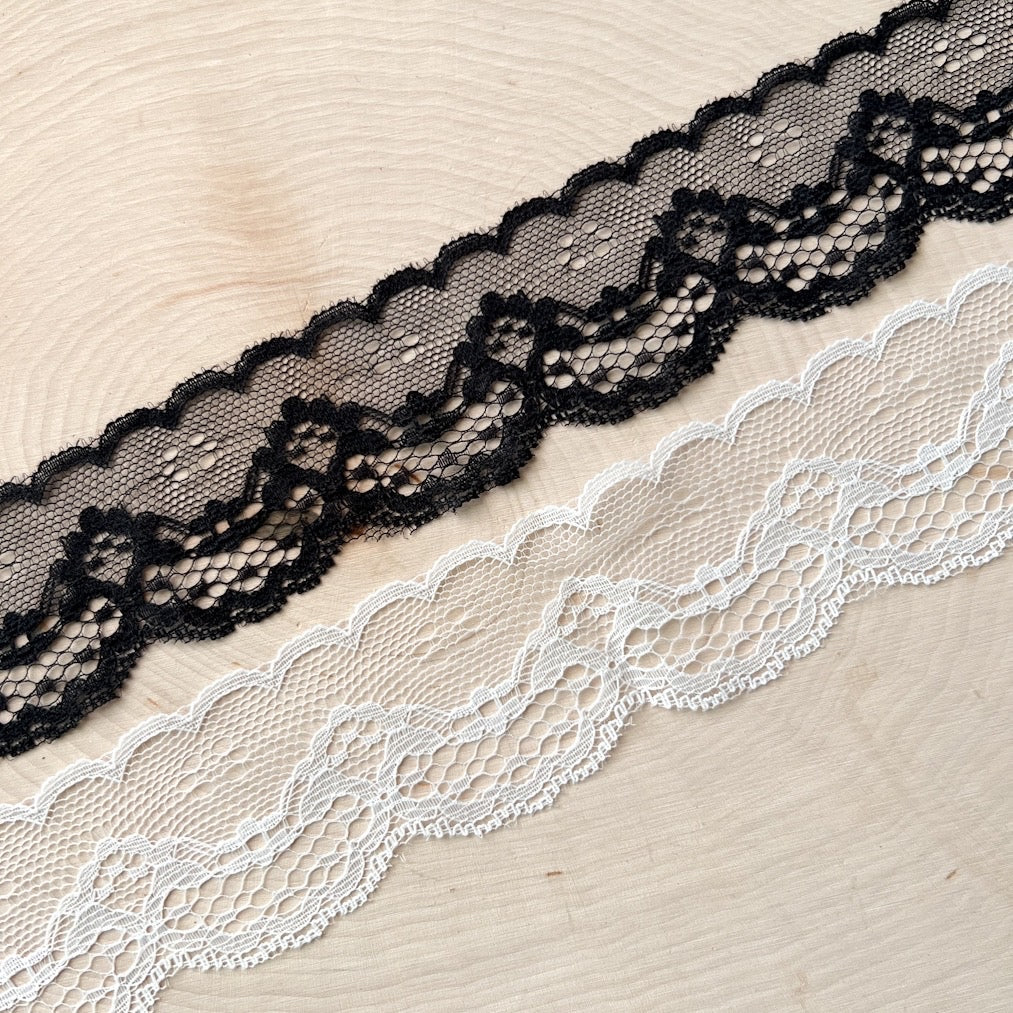Alexis Lace Choker - White or Black - Image 2