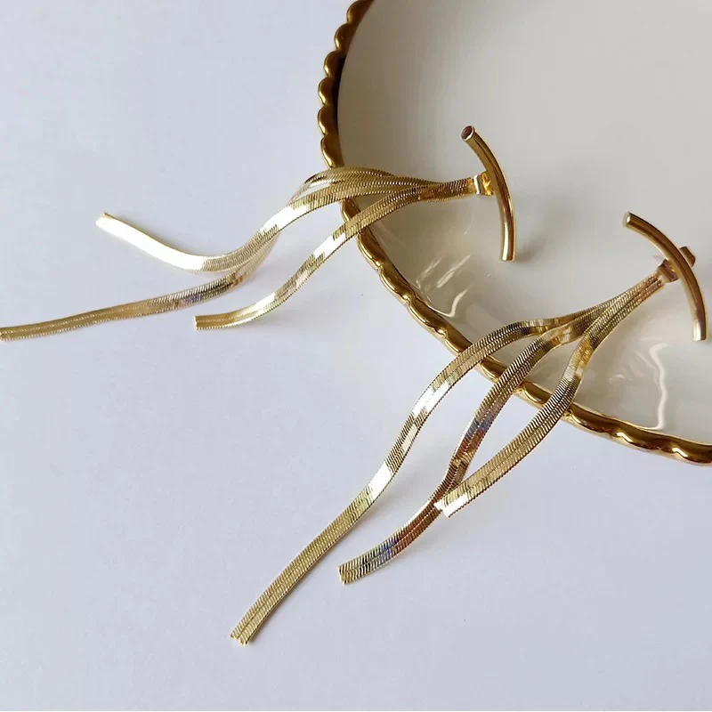 Aviyah Chain Ear Jackets - LAST CHANCE - Image 6