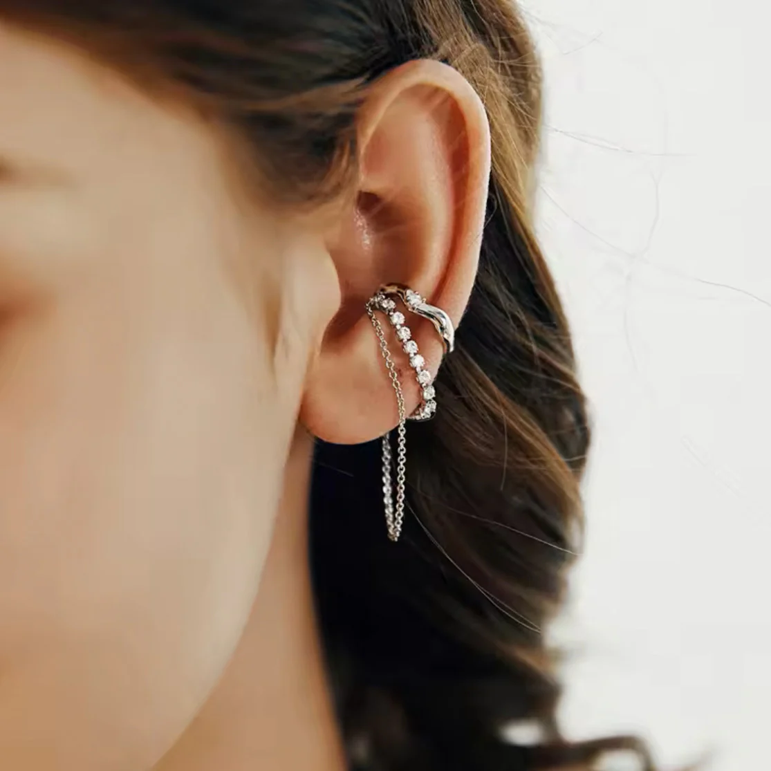 Cascading Chains Ear Cuff - Image 11