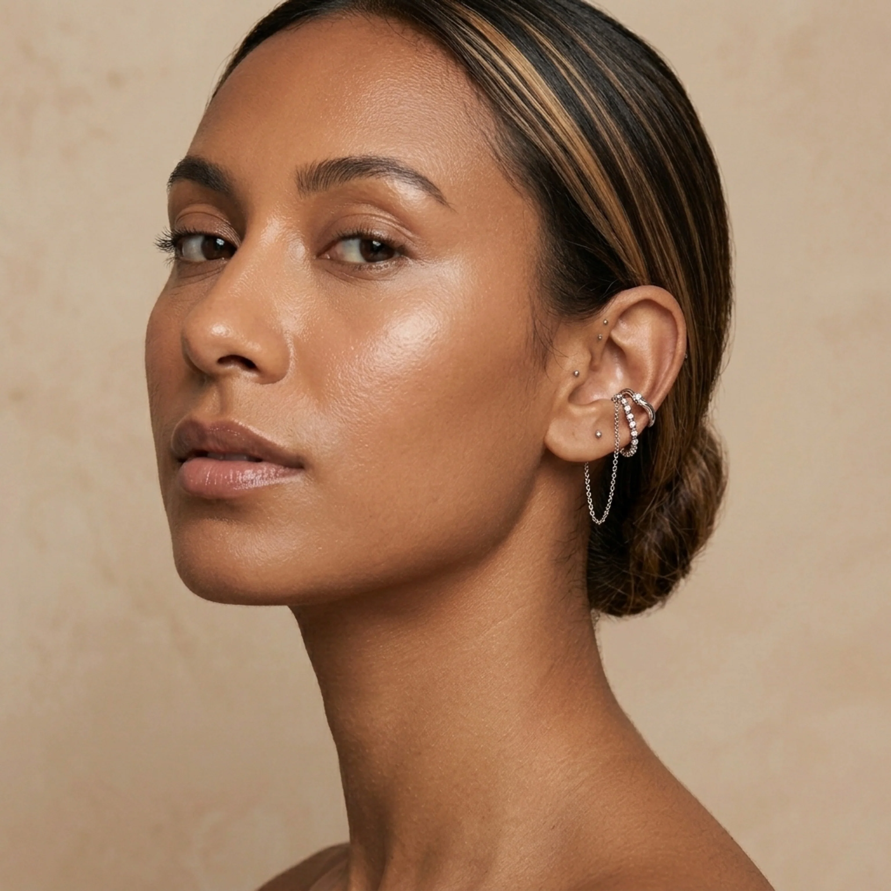 Cascading Chains Ear Cuff - Image 4