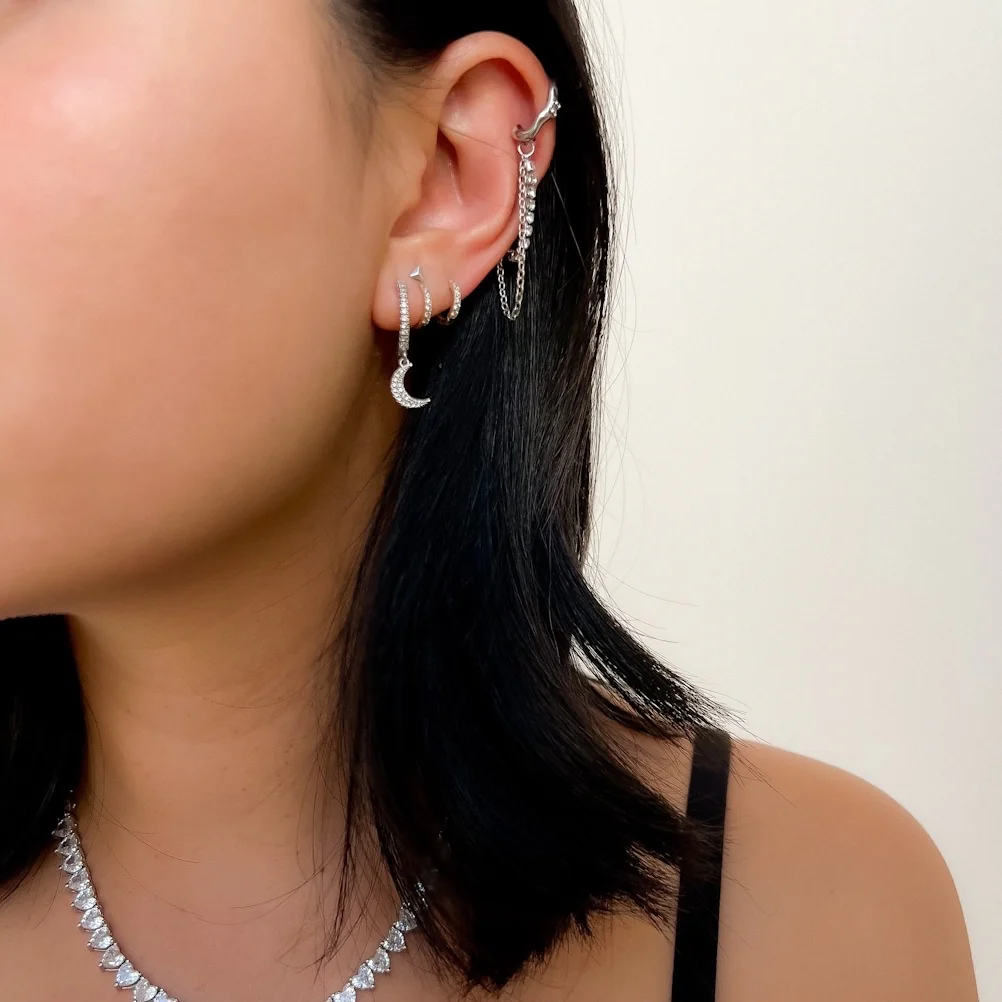 Cascading Chains Ear Cuff - Image 6