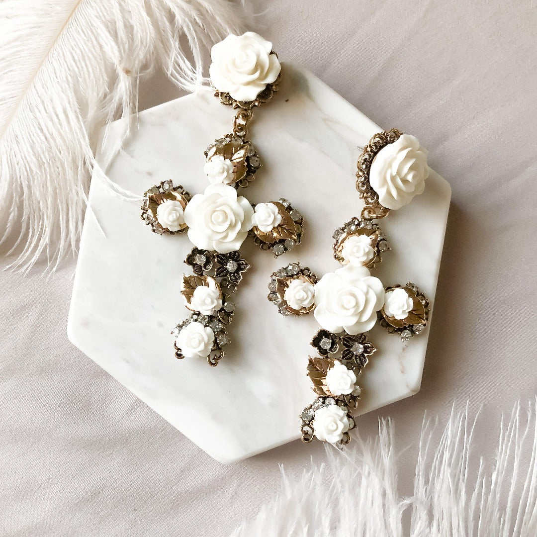 Cruz con Rosas Cross Earrings - LAST CHANCE - Image 5