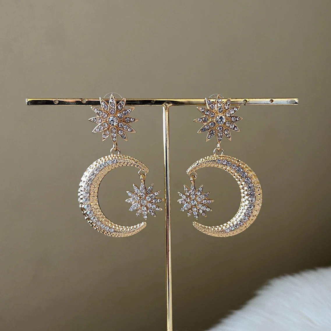 Heavenly Celestial Earrings - Image 18
