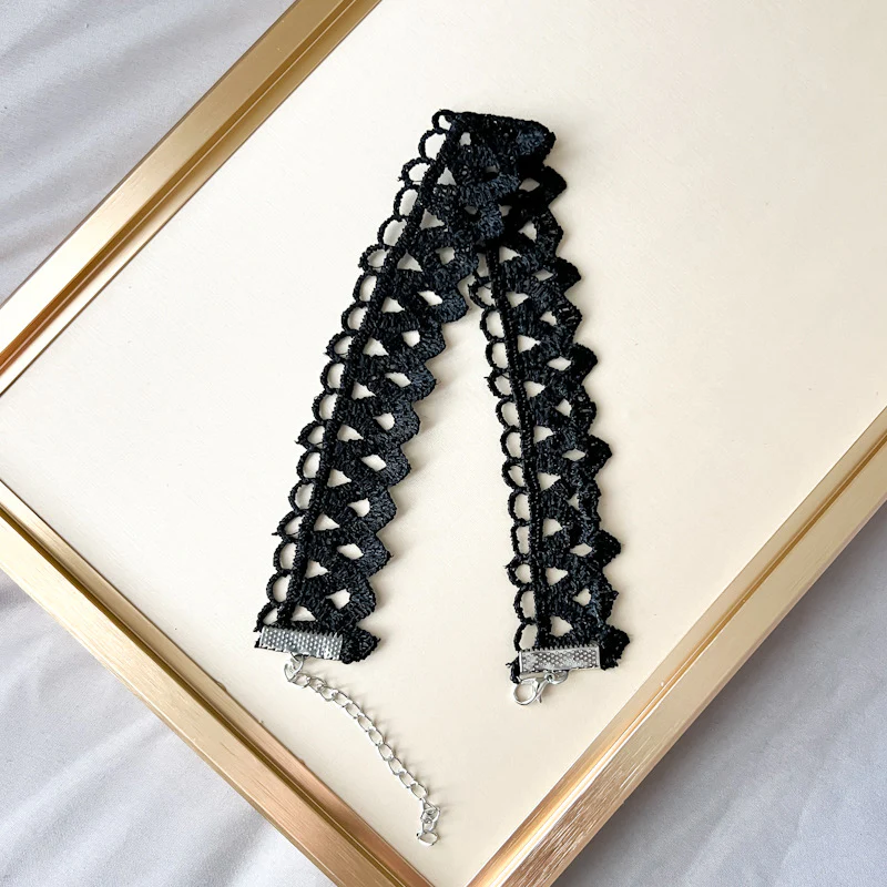Kai Black Choker - Image 6