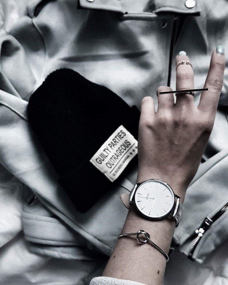 Linea Bar Ring - Image 9