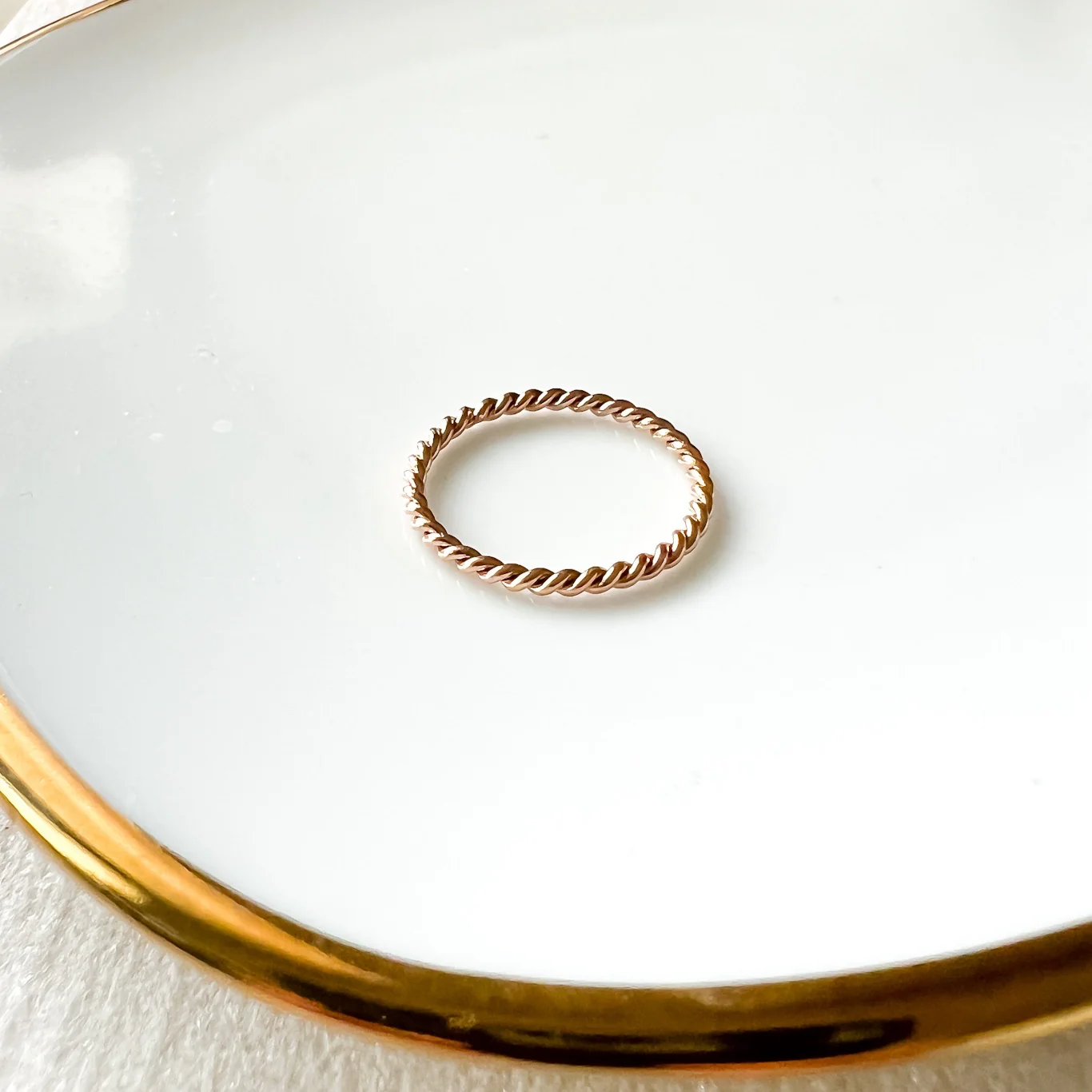 Tessa Twisted Chain Ring - Image 8